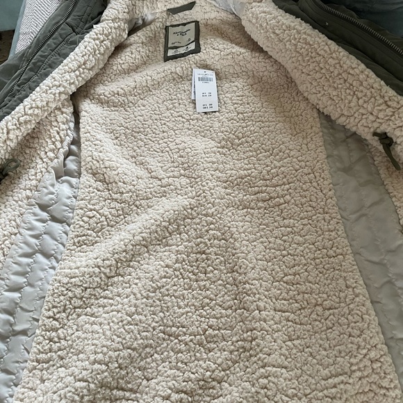 Abercrombie Parka brand new! - Picture 3 of 5